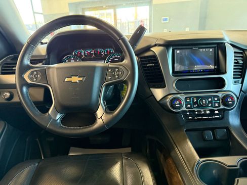 Used 2015 Chevrolet Suburban LS image 14
