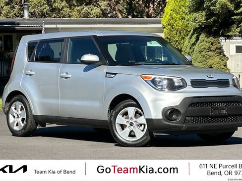 Used 2019 Kia Soul FWD image 1