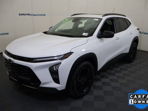 Used 2024 Chevrolet Trax ACTIV w/ Sunroof Package image 12