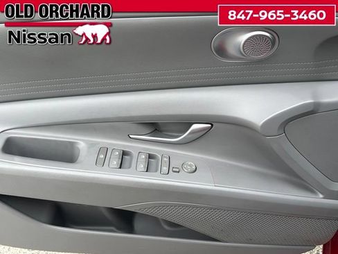 Used 2024 Hyundai Elantra SEL FWD image 8
