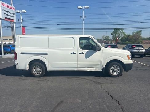 Used 2021 Nissan NV 1500 SV RWD image 3