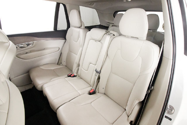 Used 2023 Volvo XC90 B6 Plus w/ Protection Package Premier AWD/4WD image 24