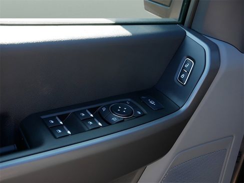 Used 2025 Ford F250 XLT w/ FX4 Off-Road Package image 20