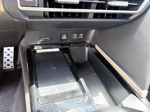 Used 2025 Toyota Camry XSE FWD image 21