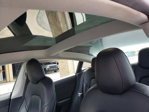 Used 2022 Tesla Model 3 image 13