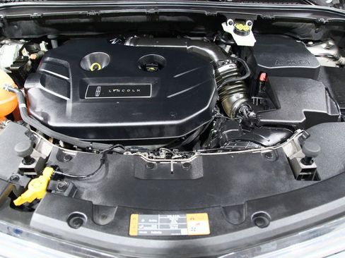 Used 2017 Lincoln MKC Reserve w/ Lincoln MKC Climate Package image 30