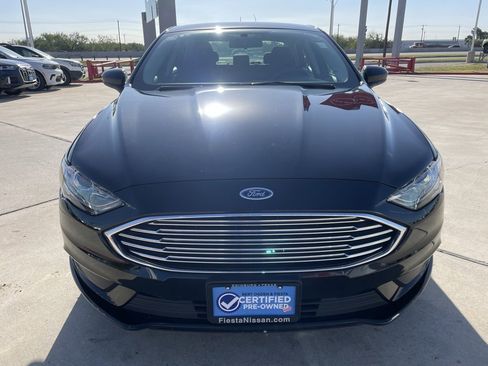 Used 2018 Ford Fusion SE w/ Fusion SE Technology Package image 6