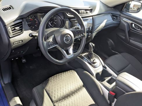 Used 2017 Nissan Rogue S image 12