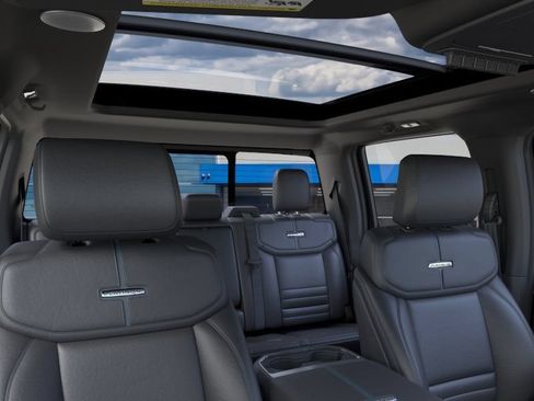 New 2026 Ford F250 Platinum AWD/4WD image 22