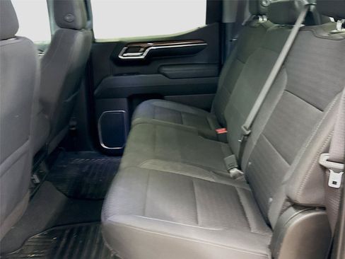 Used 2023 Chevrolet Silverado 1500 LT AWD/4WD image 5