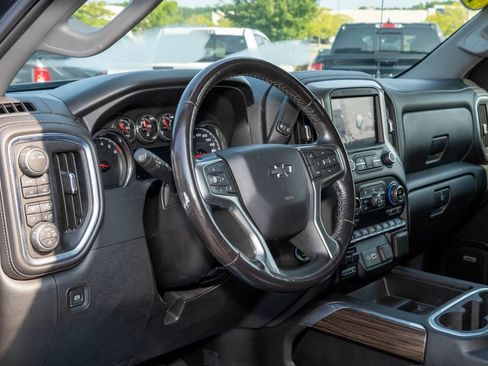 Used 2021 Chevrolet Silverado 1500 LT Trail Boss w/ Convenience Package II AWD/4WD image 14