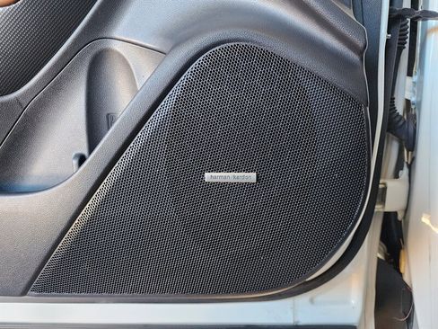 Used 2022 Subaru Forester Touring w/ Popular Package #2 image 27