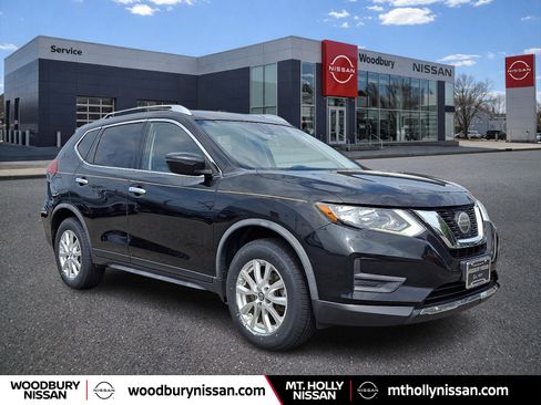Certified 2020 Nissan Rogue SV AWD/4WD image 1