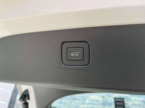 New 2026 Buick Envista Avenir FWD image 19