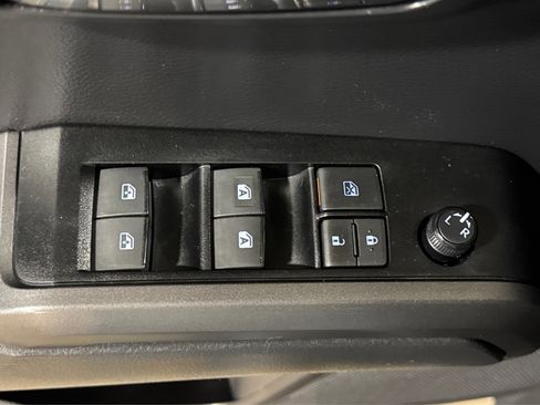 Used 2023 Toyota Tacoma TRD Sport image 16