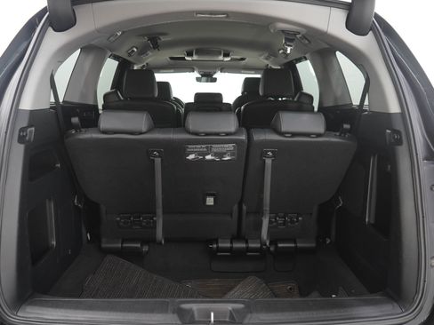 Used 2023 Honda Odyssey Touring image 9