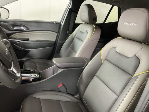 New 2026 Chevrolet Trax ACTIV FWD image 5