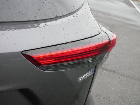 Used 2023 Toyota Highlander Limited image 17