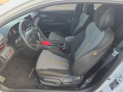 Used 2020 Hyundai Veloster Turbo R-Spec FWD image 15