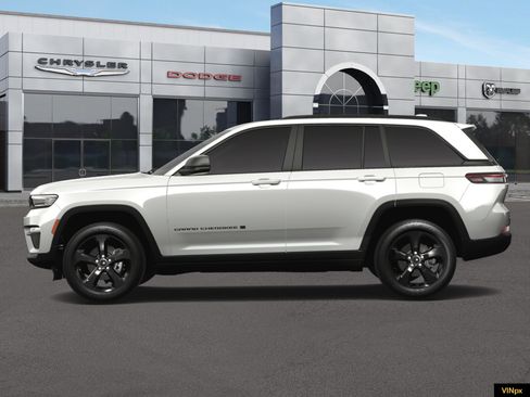 New 2025 Jeep Grand Cherokee Limited image 3