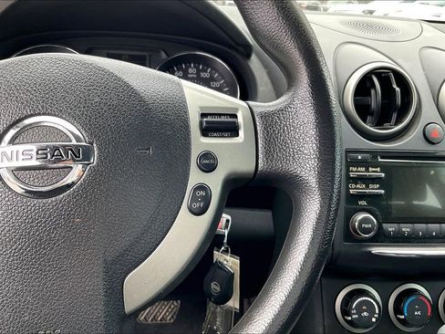 Used 2014 Nissan Rogue S w/ Convenience Package AWD/4WD image 28