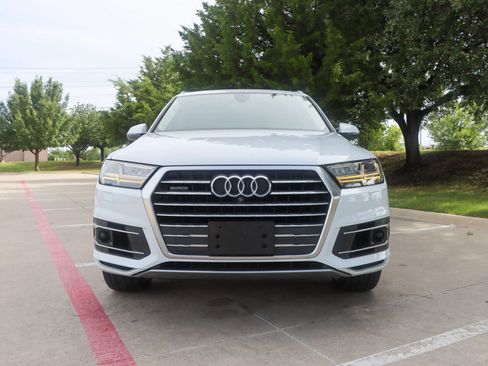 Used 2018 Audi Q7 3.0T Prestige w/ Prestige Package AWD/4WD image 2