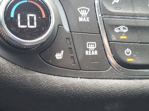 Used 2024 Chevrolet Malibu LT FWD image 26