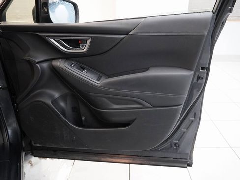 Used 2019 Subaru Forester Premium image 30