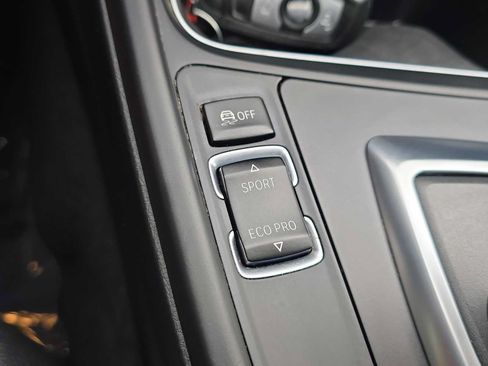 Used 2015 BMW 320i Sedan RWD image 20