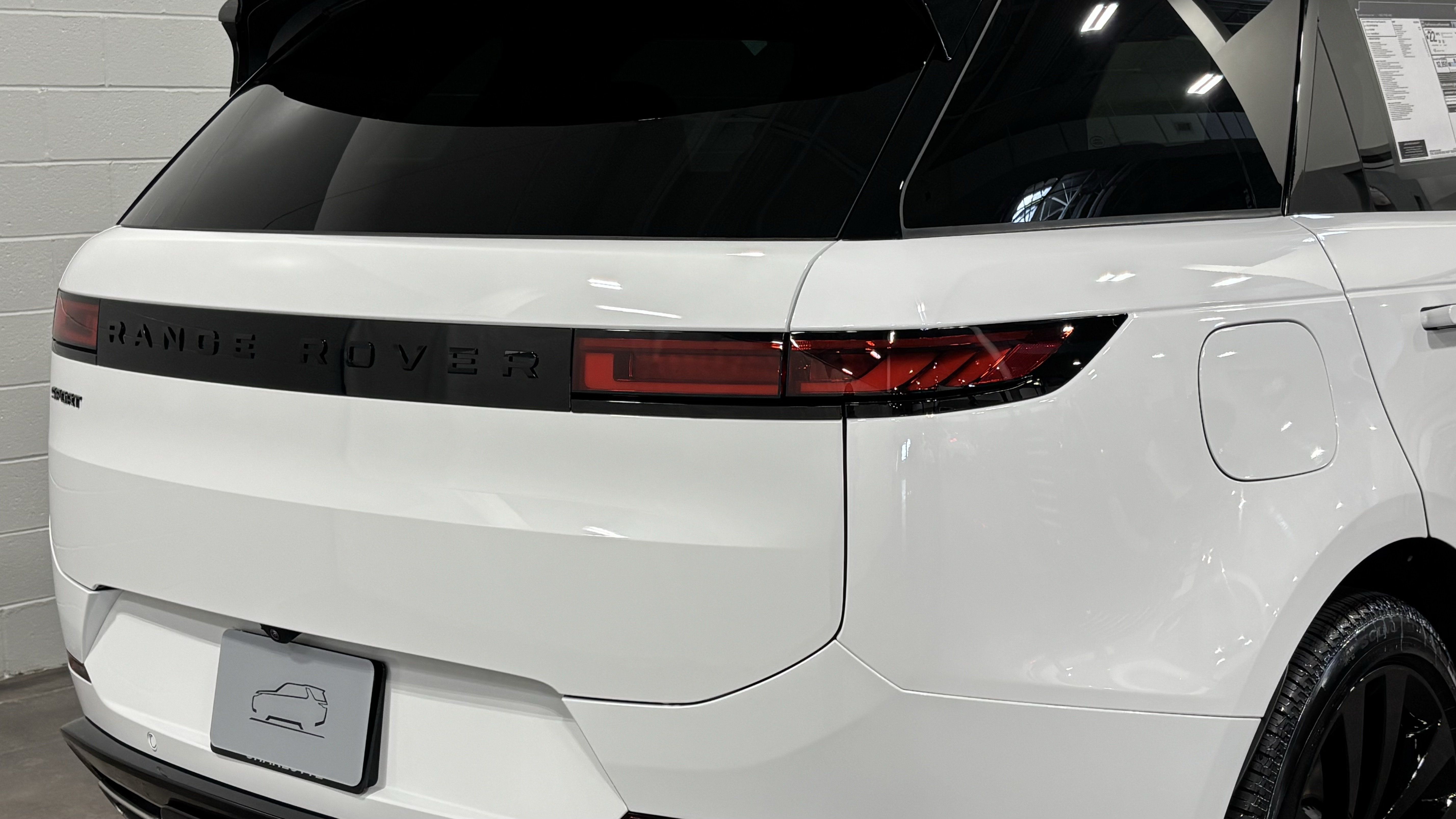 New 2026 Land Rover Range Rover Sport Dynamic SE AWD/4WD image 18