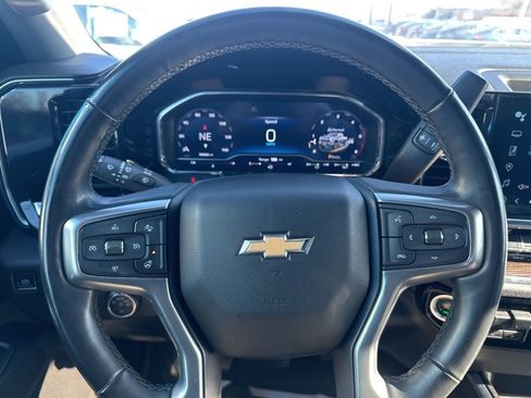 Used 2024 Chevrolet Silverado 2500 LT image 18