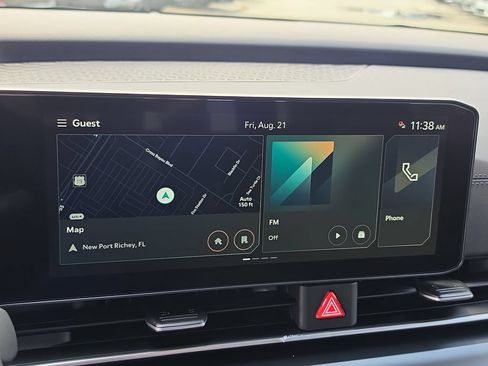 New 2027 Kia Carnival LX FWD image 23