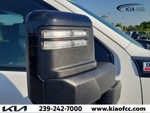 Used 2026 GMC Sierra 2500 AT4 AWD/4WD image 8