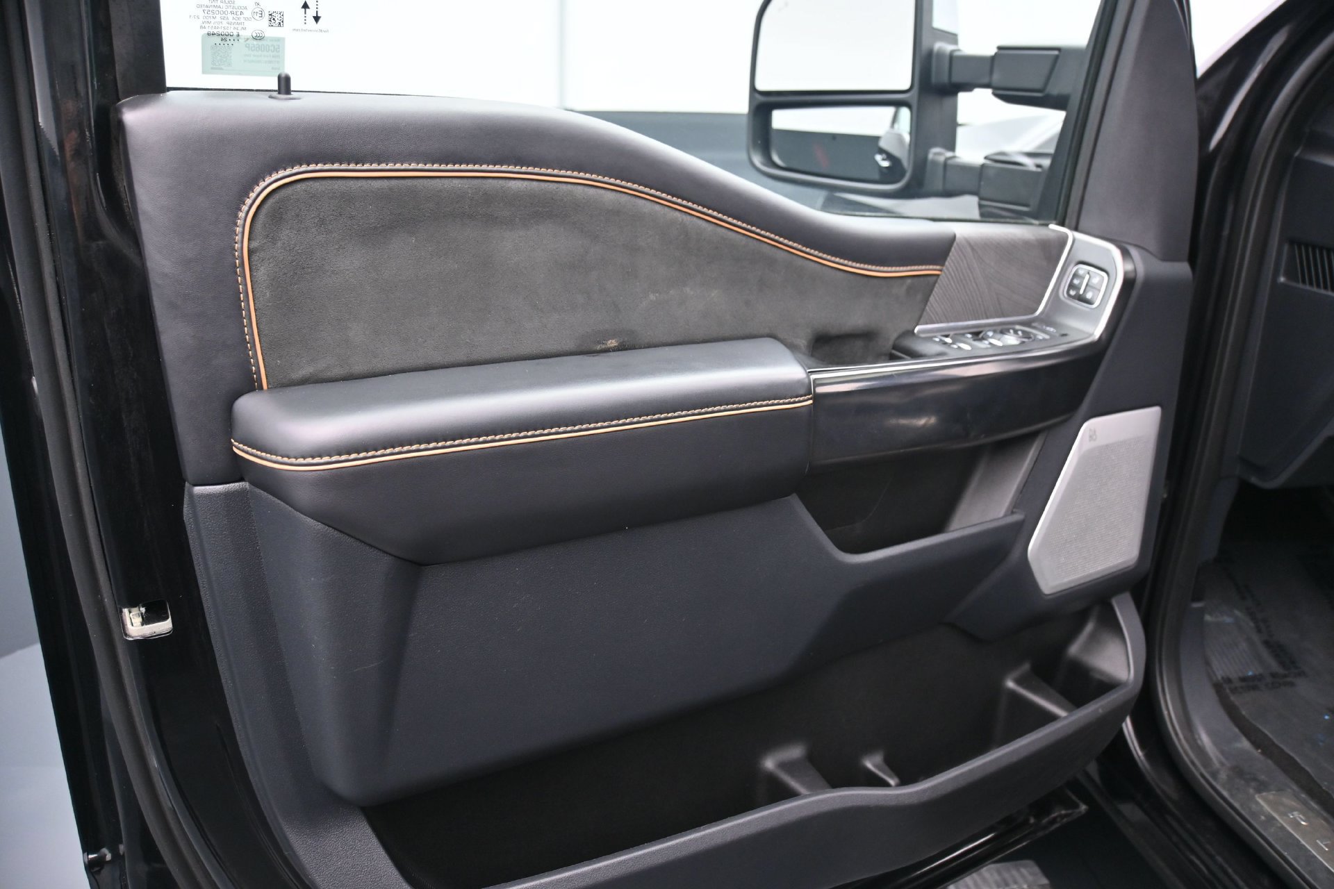 Used 2024 Ford F250 Platinum AWD/4WD image 16
