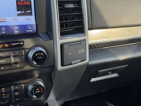 Certified 2019 Ford F150 Lariat w/ Equipment Group 502A Luxury image 14