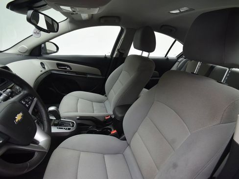 Used 2012 Chevrolet Cruze LT image 14