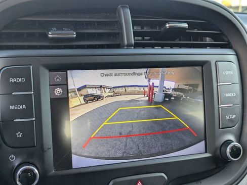 Used 2024 Kia Soul LX w/ Option Group 015 image 16