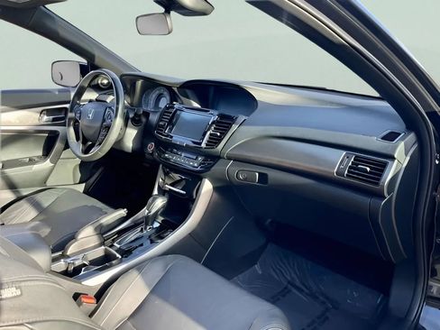 Used 2016 Honda Accord Touring image 22