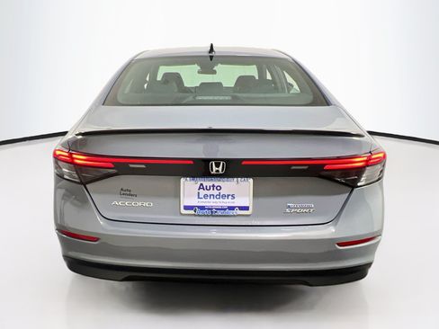 Used 2023 Honda Accord Sport image 6