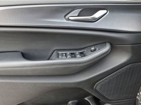 Used 2023 Jeep Grand Cherokee Altitude image 13