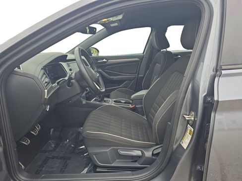 Certified 2024 Volkswagen Jetta Sport image 2