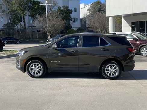 Used 2024 Chevrolet Equinox LT image 3