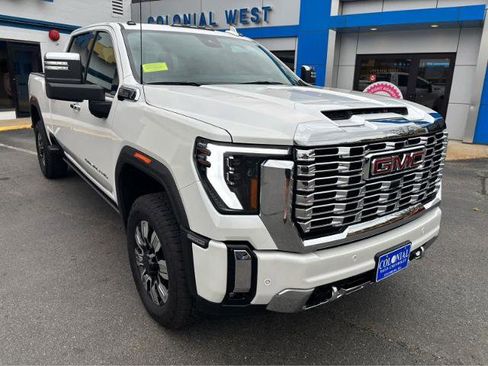 Used 2025 GMC Sierra 2500 Denali w/ Denali Reserve Package image 14