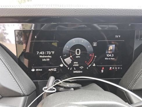 Used 2025 GMC Yukon Denali AWD/4WD image 9