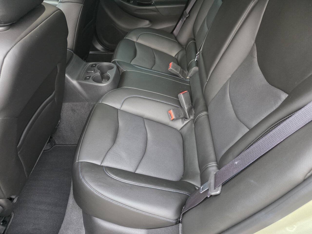 Used 2017 Chevrolet Volt Premier w/ Driver Confidence II Package FWD image 20