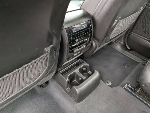 Used 2023 Jeep Grand Cherokee L Limited AWD/4WD image 19