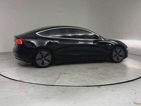 Used 2018 Tesla Model 3 Long Range RWD image 9