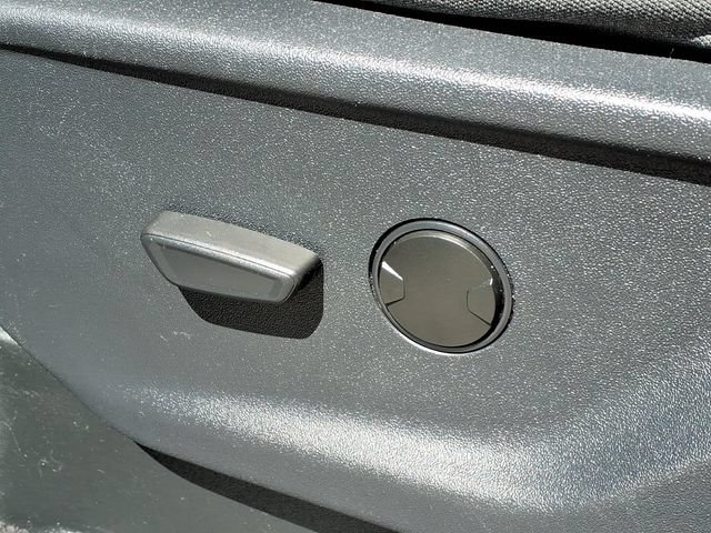 Used 2023 Ford F250 XLT w/ XLT Premium Package AWD/4WD image 16