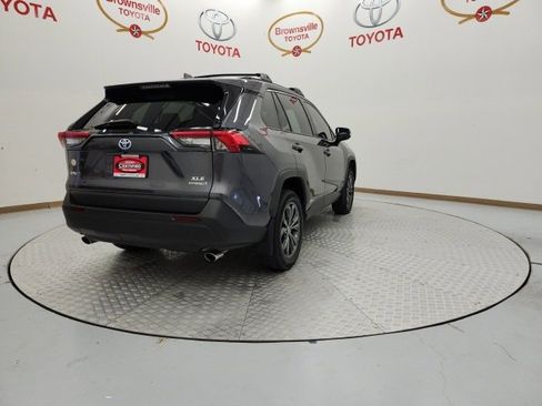 Used 2024 Toyota RAV4 XLE Premium image 8