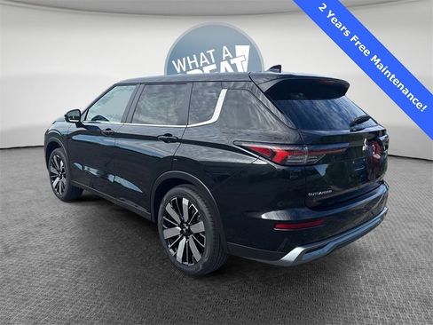 New 2025 Mitsubishi Outlander SE image 6